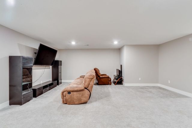 3040 N Susan Ln, Mulvane, KS 67110