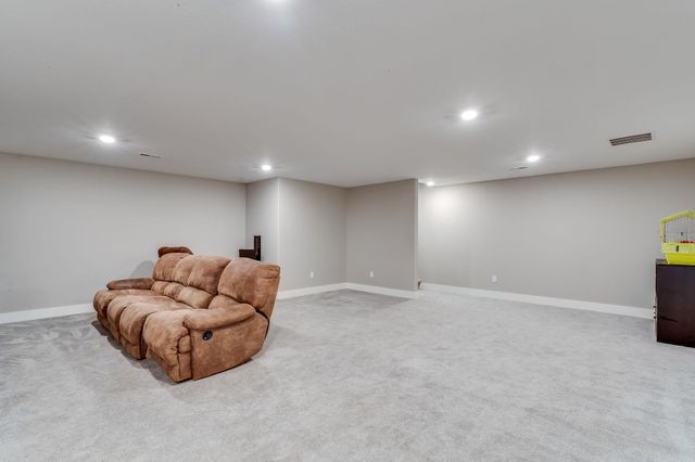 3040 N Susan Ln, Mulvane, KS 67110