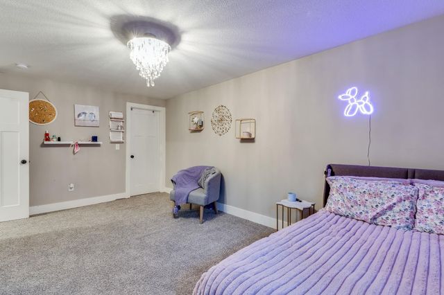 3040 N Susan Ln, Mulvane, KS 67110