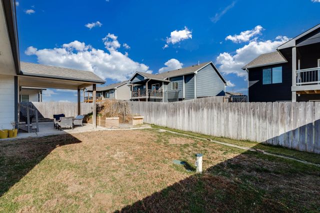 3040 N Susan Ln, Mulvane, KS 67110