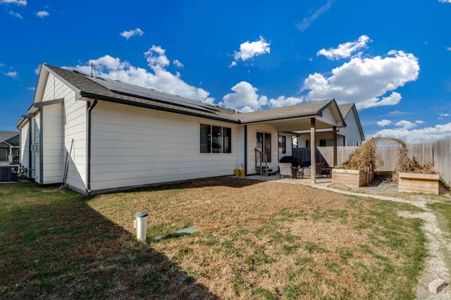 3040 N Susan Ln, Mulvane, KS 67110