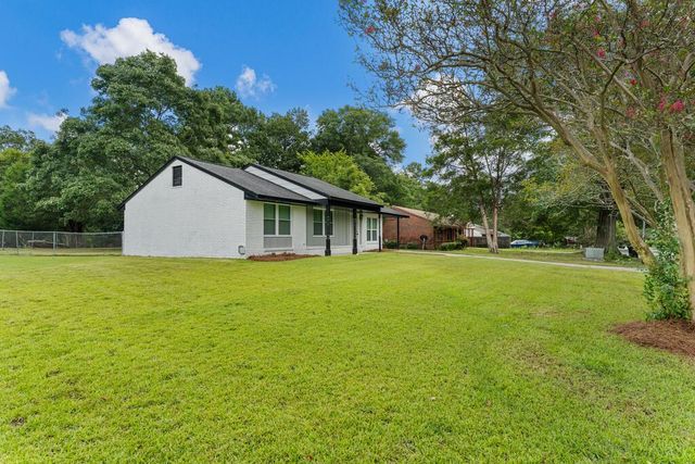 6142 Stoneway Drive, Columbus, GA 31909