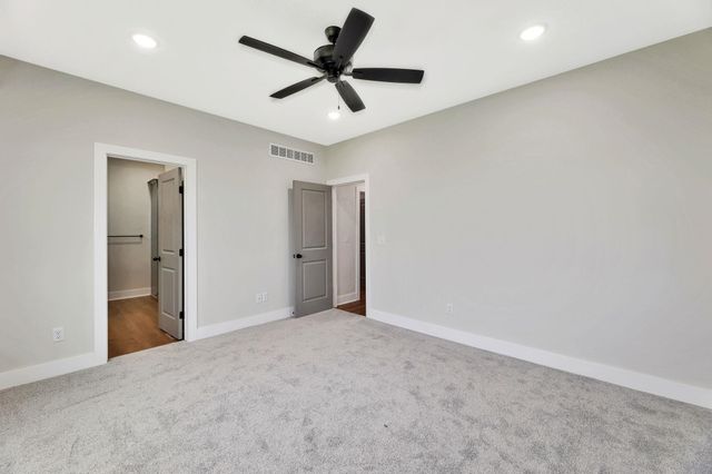 5424 W 42nd Street South, Wichita, KS 67215