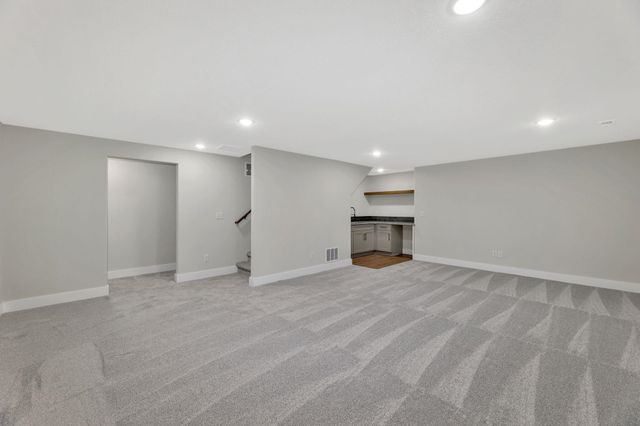 5424 W 42nd Street South, Wichita, KS 67215