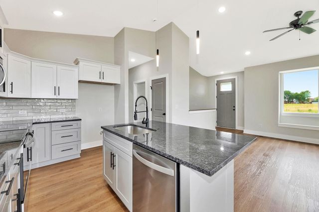 5424 W 42nd Street South, Wichita, KS 67215