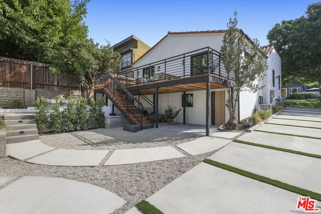 2239 Brier Avenue, Los Angeles, CA 90039