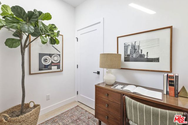 2239 Brier Avenue, Los Angeles, CA 90039