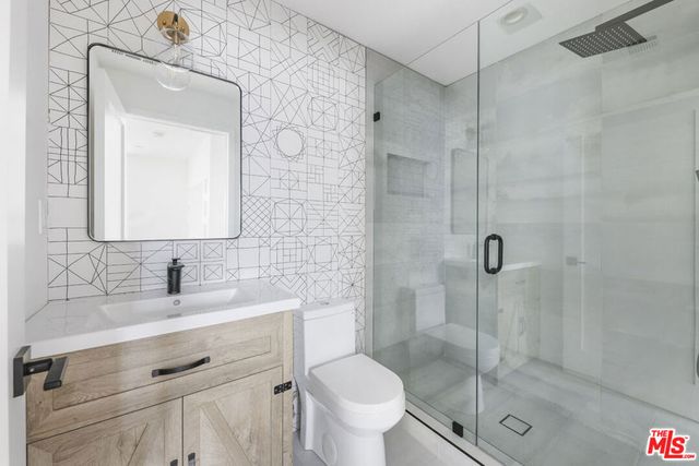 2239 Brier Avenue, Los Angeles, CA 90039