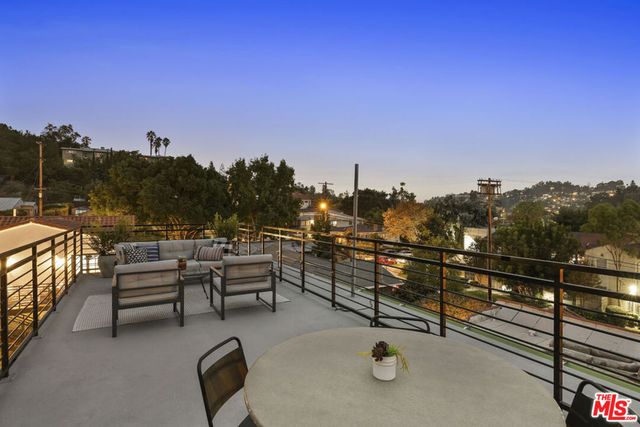 2239 Brier Avenue, Los Angeles, CA 90039