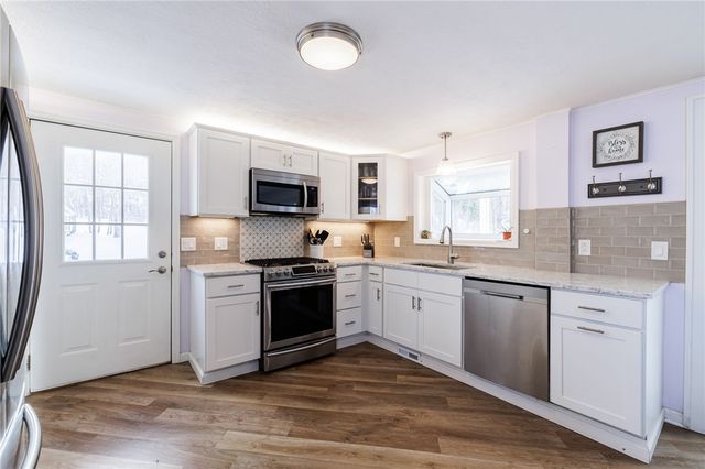 7662 East River Road, Rush, NY 14543