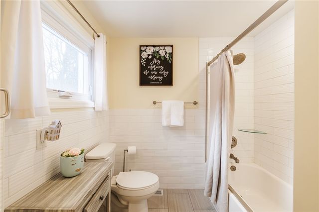 7662 East River Road, Rush, NY 14543