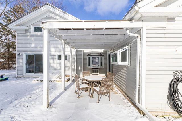 7662 East River Road, Rush, NY 14543