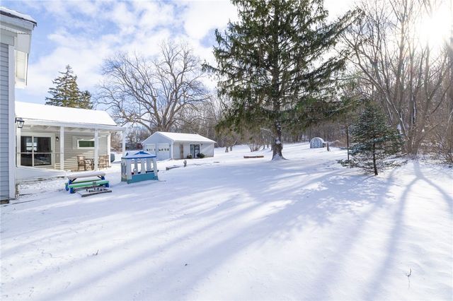 7662 East River Road, Rush, NY 14543