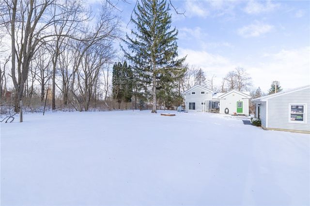 7662 East River Road, Rush, NY 14543