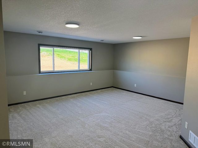 1661 Park View Lane NE, Sauk Rapids, MN 56379