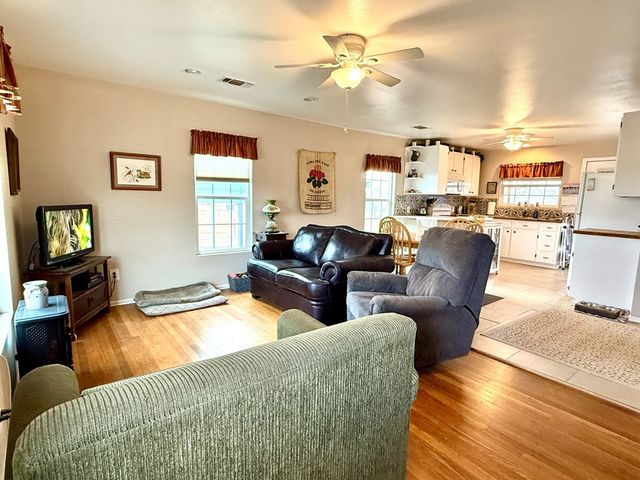 815 E Main Street, Bronte, TX 76933