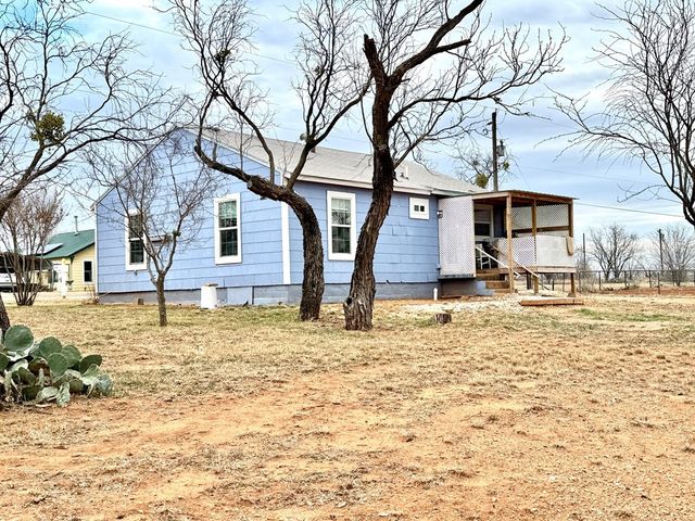 815 E Main Street, Bronte, TX 76933
