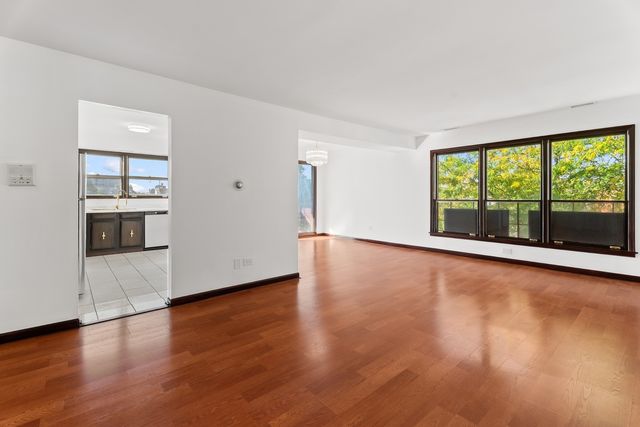 6517 N CALIFORNIA Avenue 303, Chicago, IL 60645