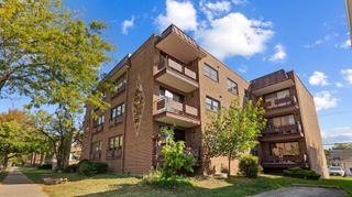 6517 N CALIFORNIA Avenue 303, Chicago, IL 60645