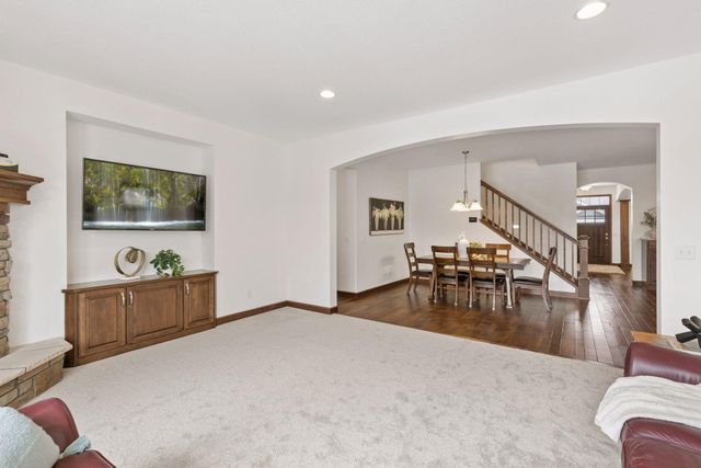 17118 Hollyhock Court, Lakeville, MN 55044