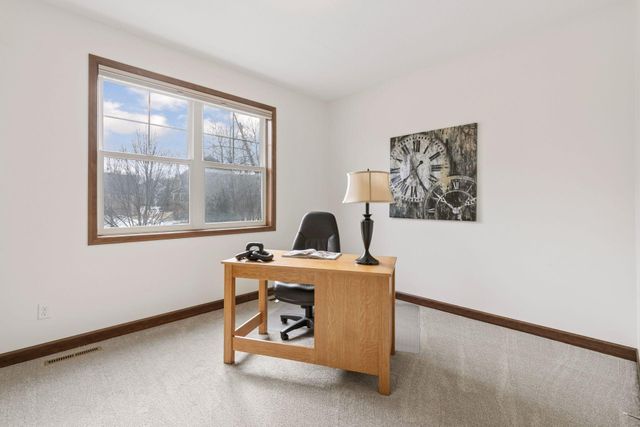 17118 Hollyhock Court, Lakeville, MN 55044