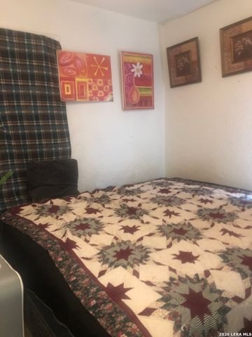 454 Blue Bonnet, San Antonio, TX 78202