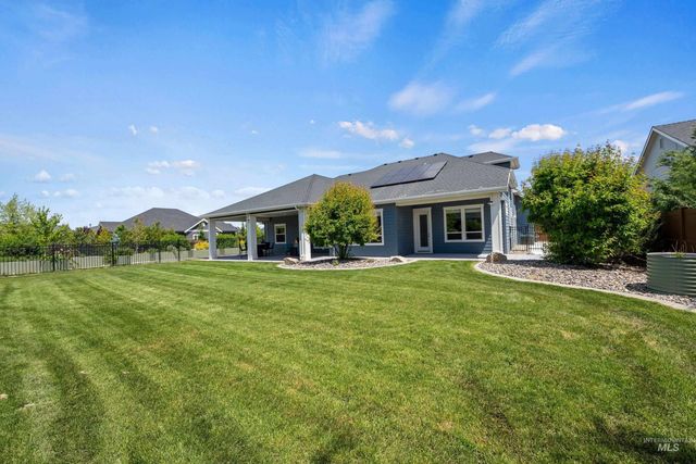 2559 N Synergy Ave., Eagle, ID 83616