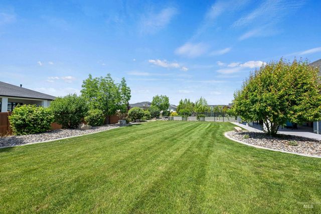 2559 N Synergy Ave., Eagle, ID 83616