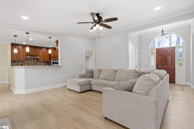 433 Litchfield Drive, Moore, SC 29369