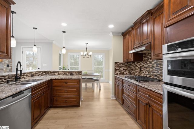 433 Litchfield Drive, Moore, SC 29369