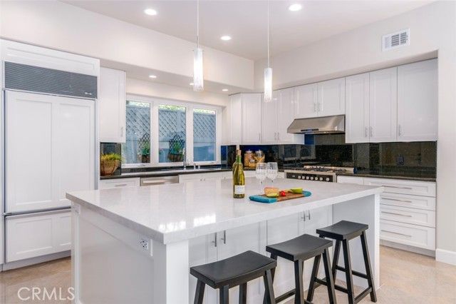 120 Via Trieste, Newport Beach, CA 92663