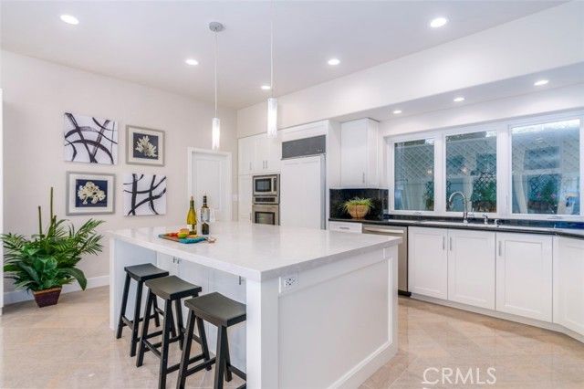 120 Via Trieste, Newport Beach, CA 92663