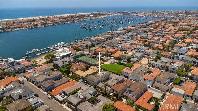 120 Via Trieste, Newport Beach, CA 92663