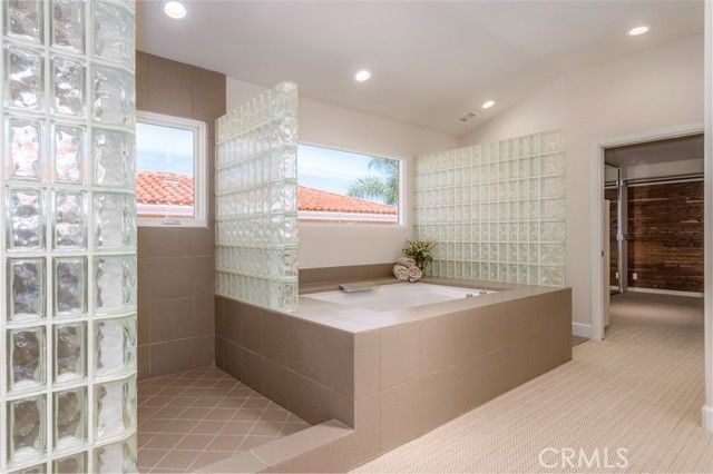 120 Via Trieste, Newport Beach, CA 92663