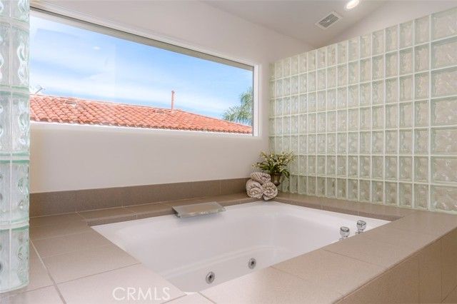 120 Via Trieste, Newport Beach, CA 92663