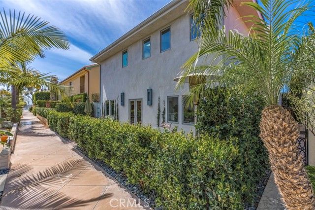 120 Via Trieste, Newport Beach, CA 92663