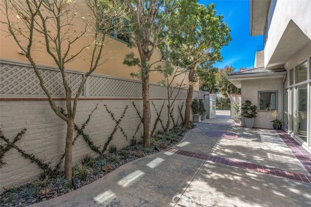 120 Via Trieste, Newport Beach, CA 92663