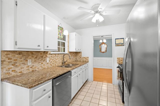 202 Valley View Dr, Smyrna, TN 37167