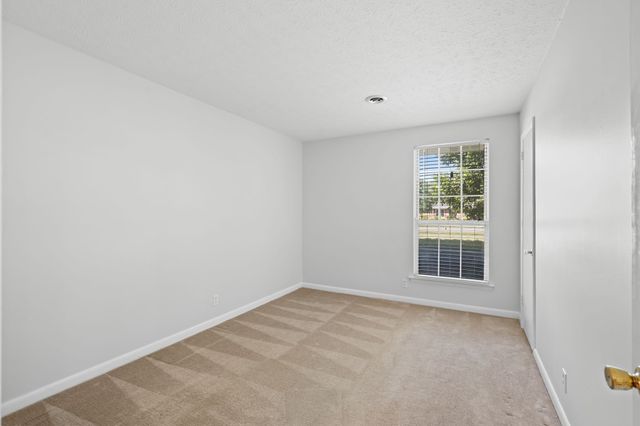 202 Valley View Dr, Smyrna, TN 37167