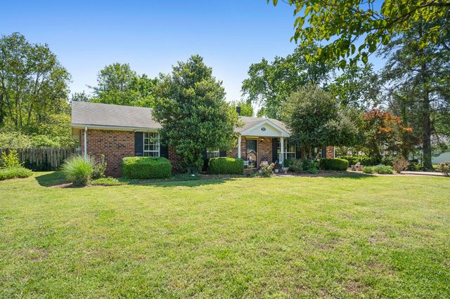 202 Valley View Dr, Smyrna, TN 37167