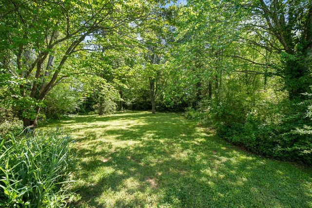 202 Valley View Dr, Smyrna, TN 37167
