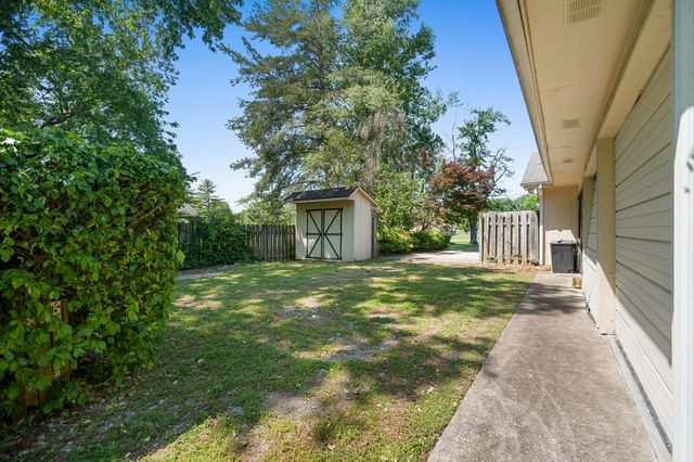 202 Valley View Dr, Smyrna, TN 37167