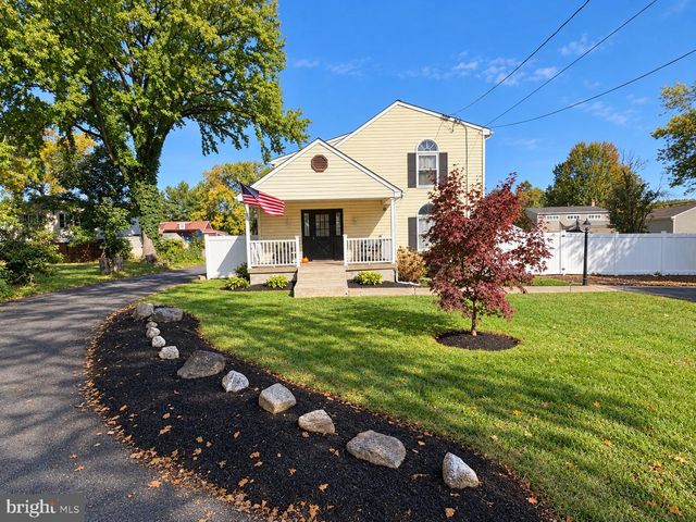 823 OLIVE ST, Langhorne, PA 19047