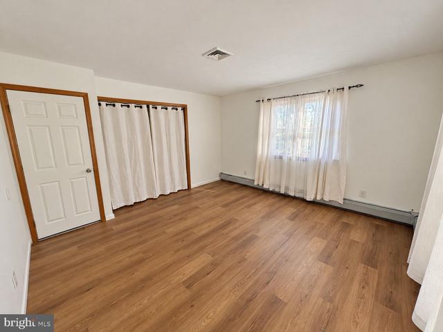 823 OLIVE ST, Langhorne, PA 19047