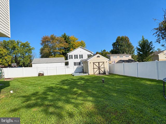 823 OLIVE ST, Langhorne, PA 19047