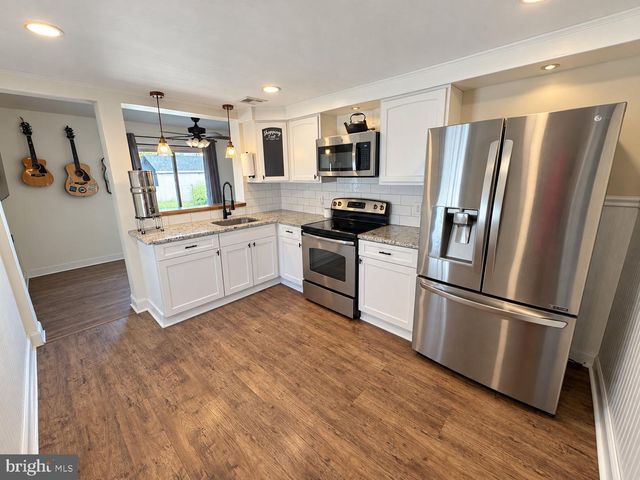 823 OLIVE ST, Langhorne, PA 19047