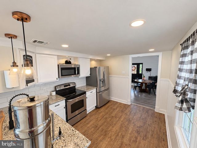 823 OLIVE ST, Langhorne, PA 19047