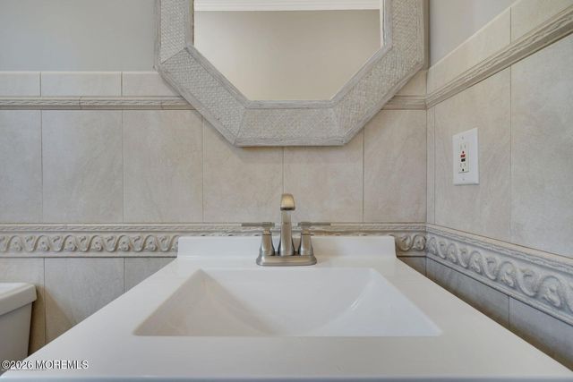 1983 Pamela Court, Toms River, NJ 08755