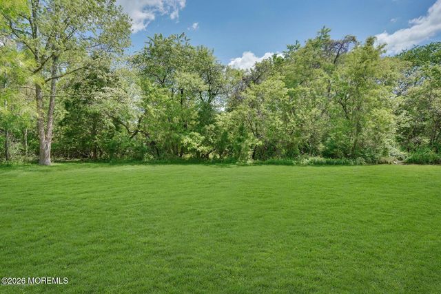 1983 Pamela Court, Toms River, NJ 08755