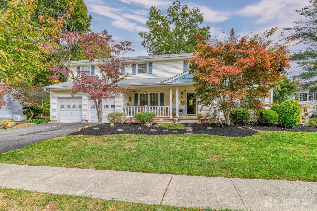 51 S Brook Drive, Milltown, NJ 08850